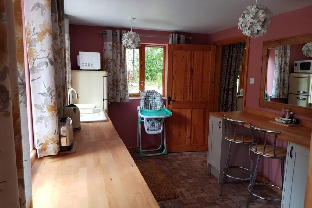 Rowan Cottages With Panoramic Views Of The Stiperstones And Walks On The Doorstep Shrewsbury Exterior photo