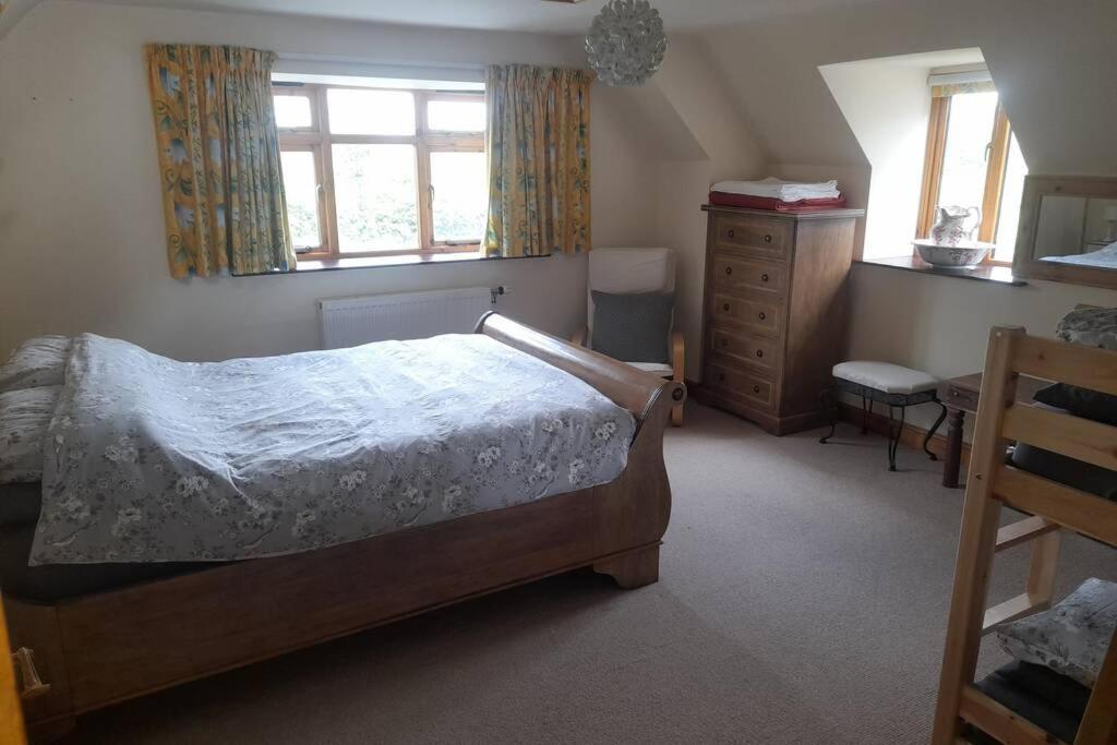 Rowan Cottages With Panoramic Views Of The Stiperstones And Walks On The Doorstep Shrewsbury Exterior photo